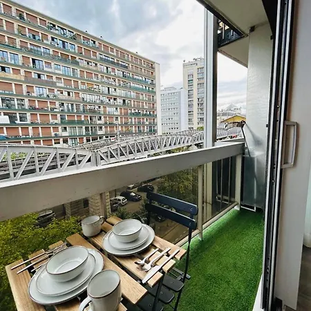 Tour Eiffel Bir Hakeim 2 *